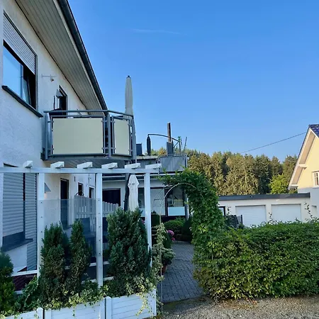 Hoefchen 아파트 Eckfeld